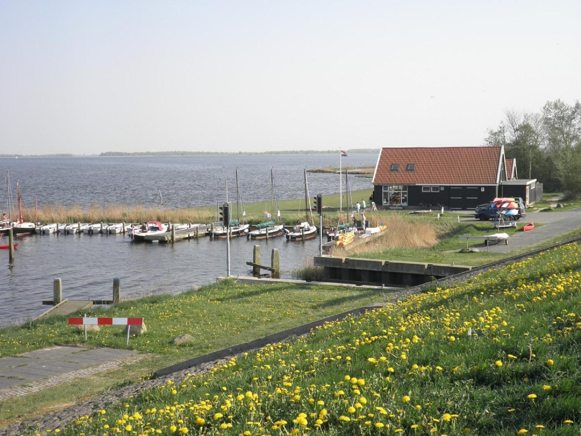 De Druif 6 Pers Holiday Home Close To The National Park Lauwersmeer Anjum Экстерьер фото